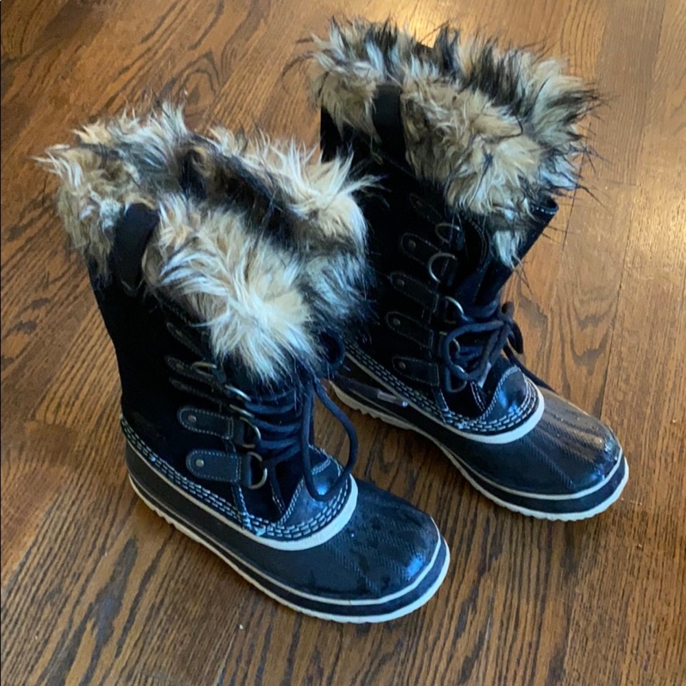 Sorel Winter Snow Boots Size 6 - great condition!